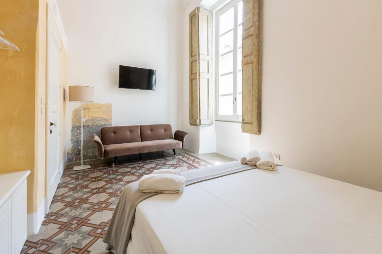 ガリポリ Palazzo Balsamo Bed & Breakfast エクステリア 写真